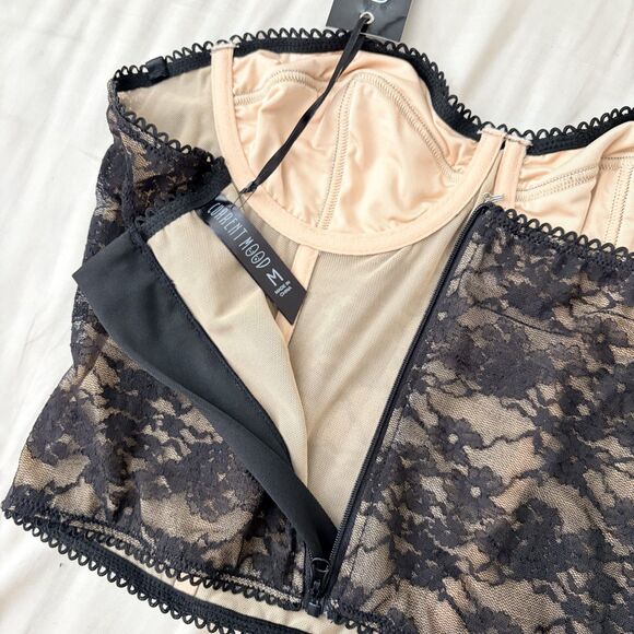 Dolls Kill Total Siren Lace Corset Top NWT - Picture 5 of 5